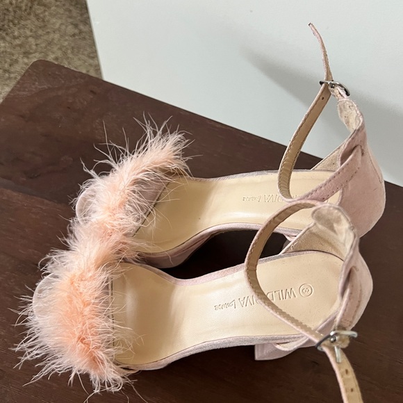 Wild Diva Blush Feathered Heels - Picture 1 of 4